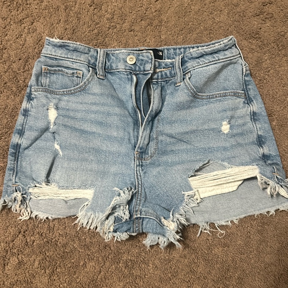 Hollister Ultra high rise mom short/W 26/ Size 2